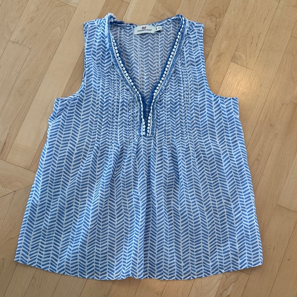 Vineyard Vines Blue and White Sleeveless Top - Picture 1 of 5